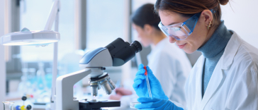 Prozesse steuern, Zukunft gestalten: Starte deine Ausbildung als Chemikant/in Chemie in Aktion: Deine Ausbildung zum/zur Chemikant/in
