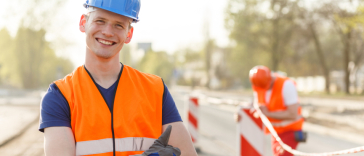 Anpacken mit Perspektive: Starte deine Ausbildung als Straßenbauer/in Straßen für morgen bauen: Deine Ausbildung als Straßenbauer/in